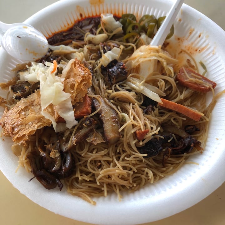 photo of Delicious Vegetarian Food Stall Bee Hoon shared by @vloke on  26 Aug 2020 - review