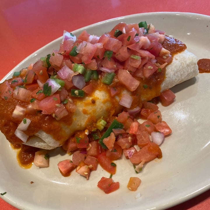 photo of Snooze an AM Eatery veganized breakfast burrito shared by @blairnowell on  23 Oct 2022 - review