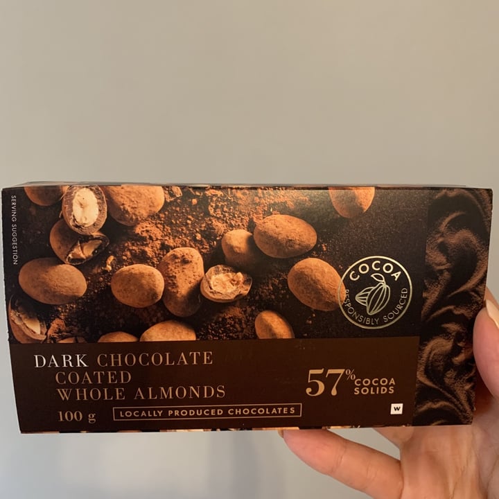 review photo of Woolworths Dark chocolate coated almonds shared by @daniellevdv on 12 Feb 2021 - review