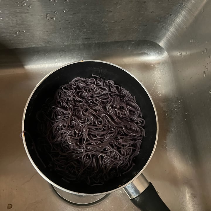 review photo of Lotus Foods (Rice Is Life) Forbidden Rice Ramen shared by @ilovetrees22 on 17 Oct 2022 - review