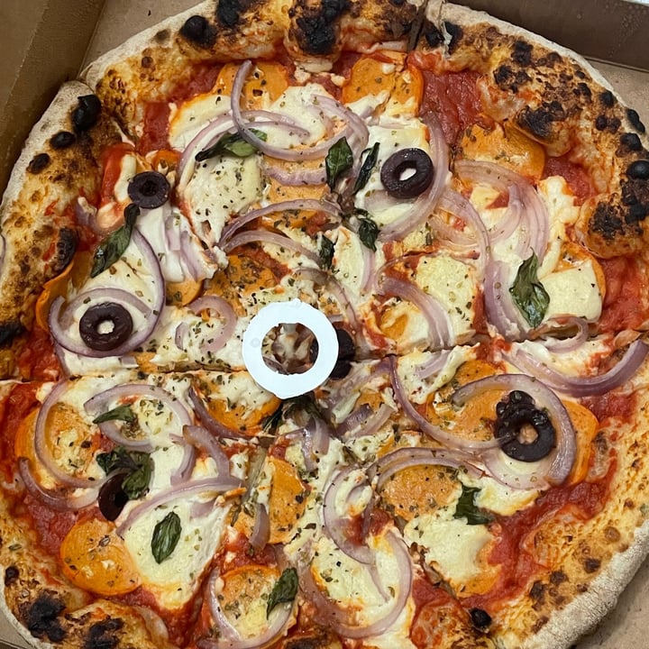 photo of Pizza Power Vegan Calabresa shared by @giovana24 on  27 Jun 2022 - review