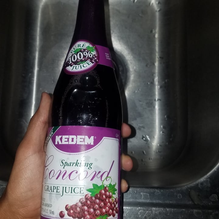 photo of Kedem Sparkling Grape Juice shared by @mallibra55 on  09 May 2020 - review