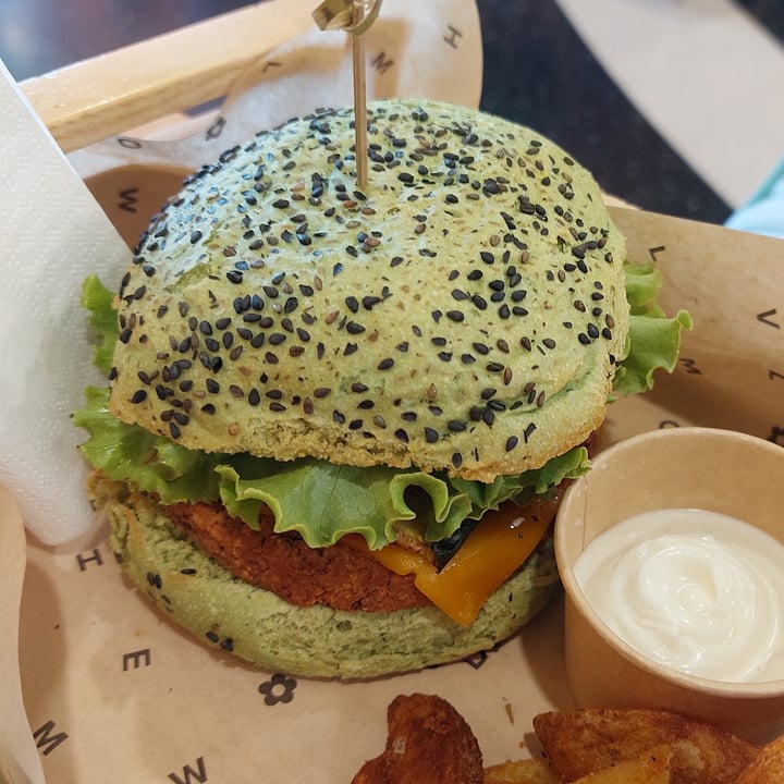 photo of Flower Burger Jungle Burger shared by @gemmaviva on  11 Jul 2022 - review