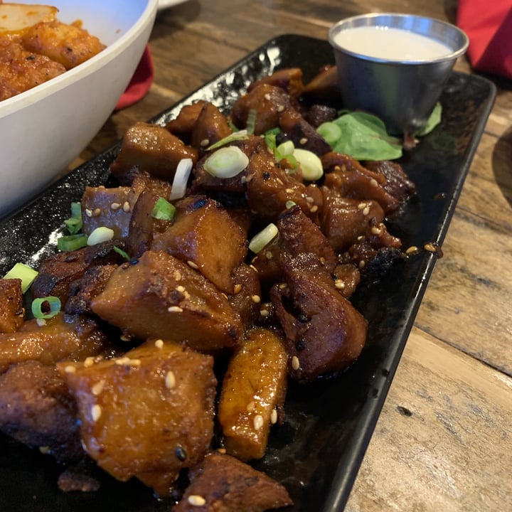 review photo of Red Lentil Vegetarian & Vegan Restaurant Sesame Encrusted Seitan Strips shared by @anthonyenjoysstuff on 30 Sep 2021 - review