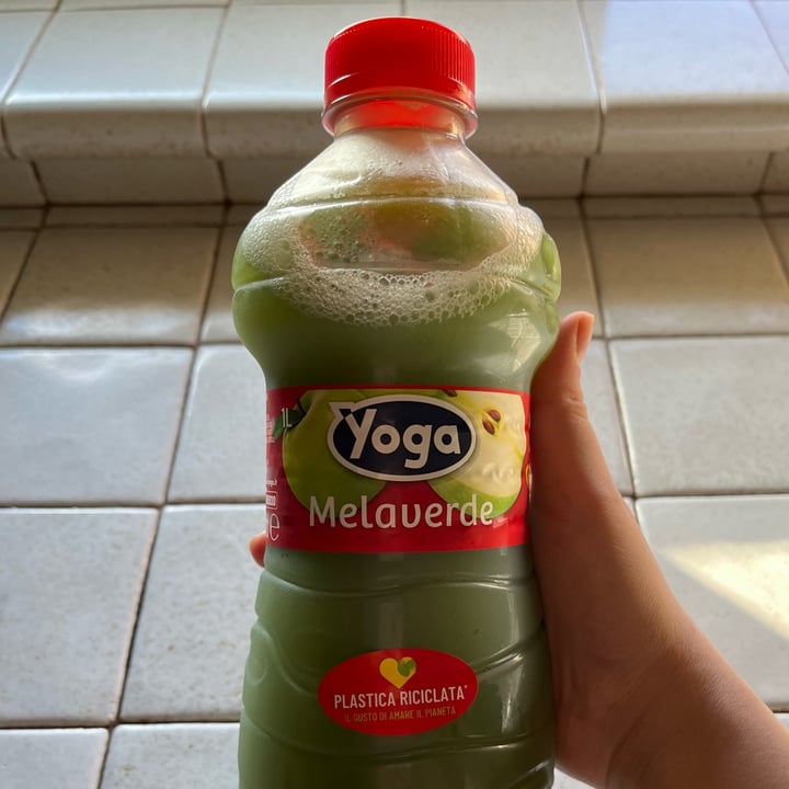 photo of Yoga Succo mela verde Yoga shared by @emanuelarollo on  28 Sep 2022 - review