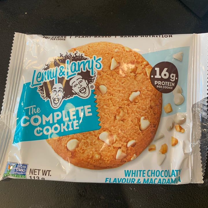photo of Lenny & Larry’s The Complete Cookie White Chocolate Macadamia shared by @naomimk on  21 Oct 2021 - review