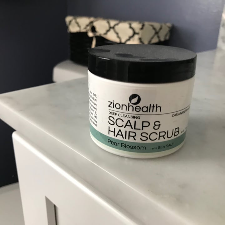 photo of Zion Health Scalp & Hair Scrub shared by @honeybeemelissa on  06 Nov 2020 - review