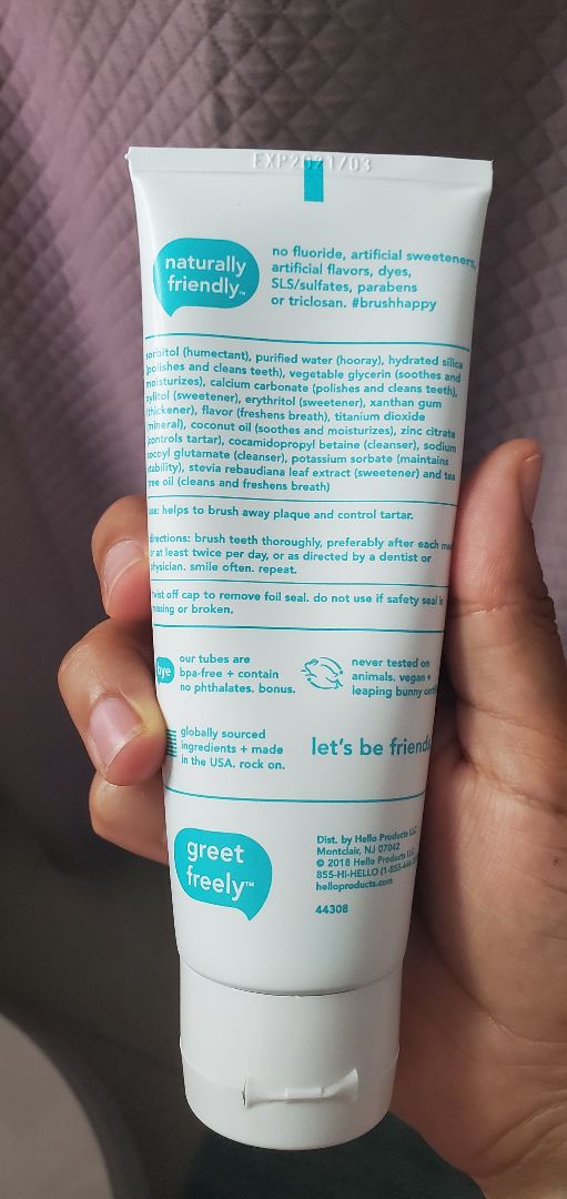 photo of Hello Antiplaque and whitening fluoride free toothpaste shared by @loretodelvillar on  15 Jan 2020 - review