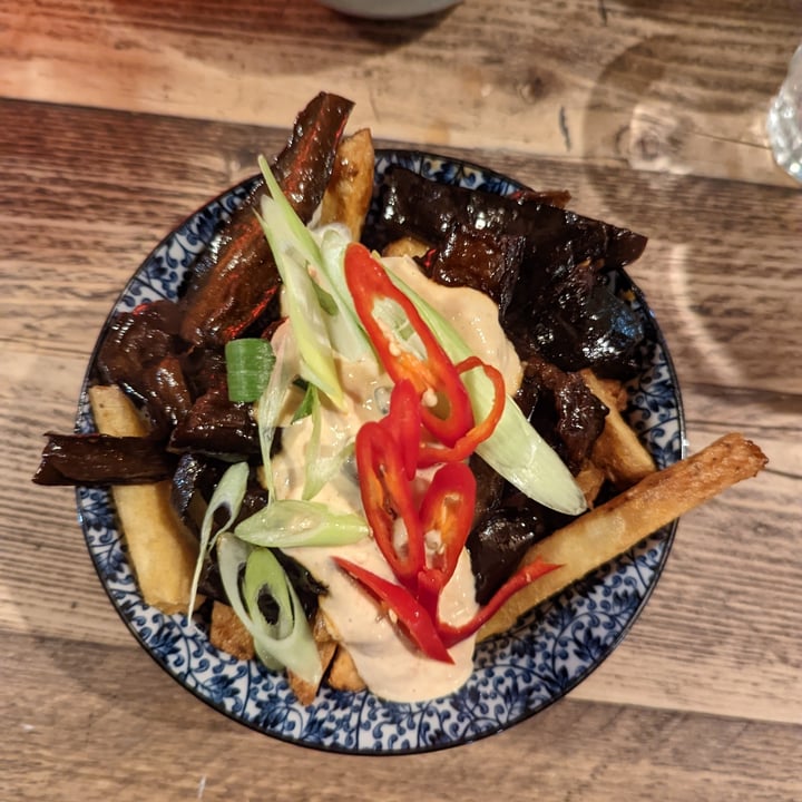 photo of Oma Ietje Loaded Fries With Eggplant shared by @bornwild on  18 Nov 2022 - review