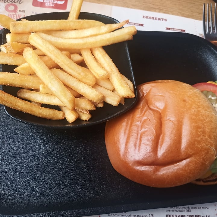 review photo of Buffalo Grill L'Isle Adam Beyond Meat Burger shared by @windowmaker1 on 24 Jun 2021 - review