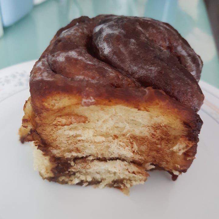 photo of Sweet Release Cakes and Treats Cinnamon Bun shared by @vegkate11 on  04 Jul 2020 - review