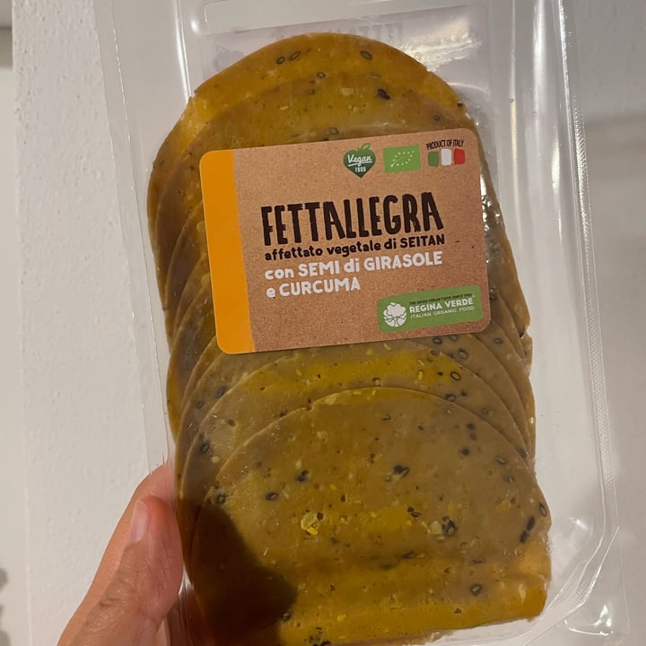 review photo of Regina Verde Fettallegra. Con semi di girasole e curcuma shared by @ilafalorsa on 25 Aug 2022 - review