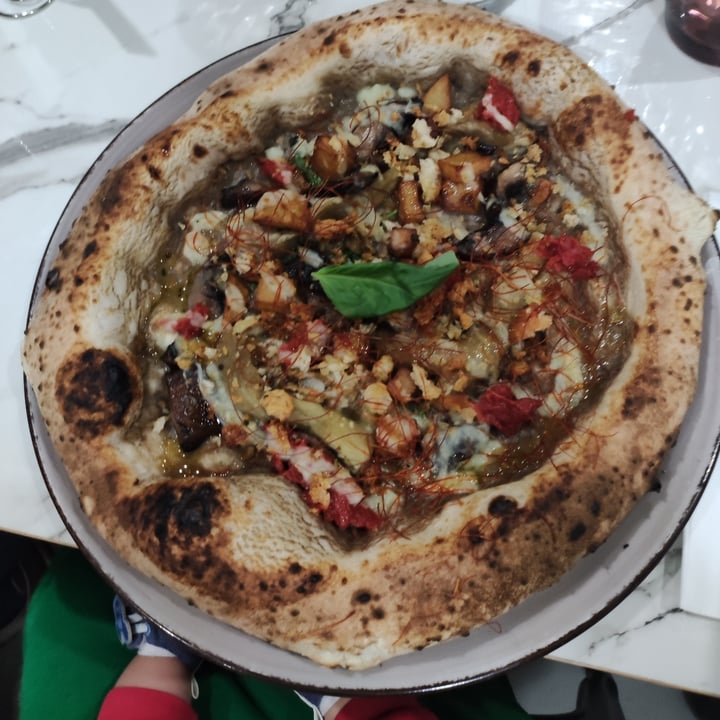 photo of Biga Milano - Pizzeria Contemporanea pizza vegana di ottobre shared by @sbrizzi on  12 Oct 2022 - review