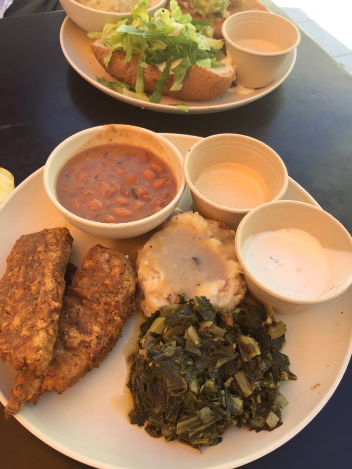 photo of Veggie Grill Southern spicy fried chickin shared by @mallory17 on  05 Oct 2018 - review