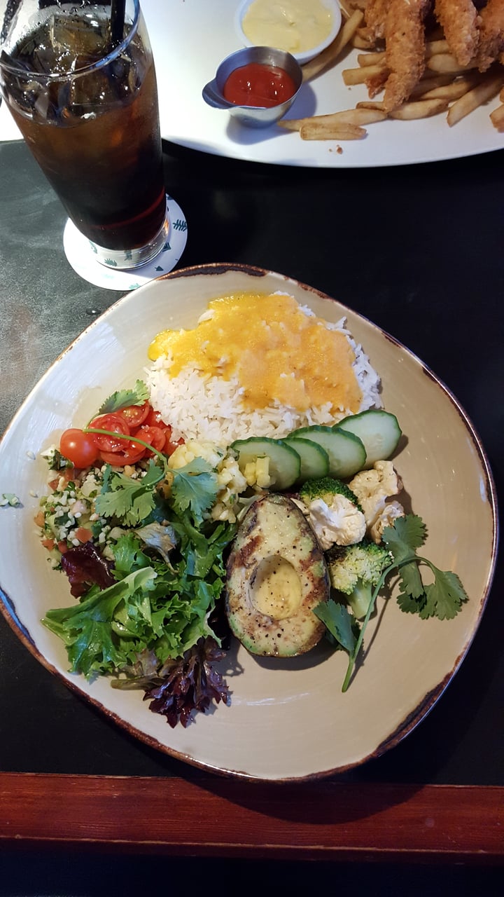 photo of Cactus Club Cafe Modern Bowl shared by @vegandyeries on  06 Apr 2018 - review