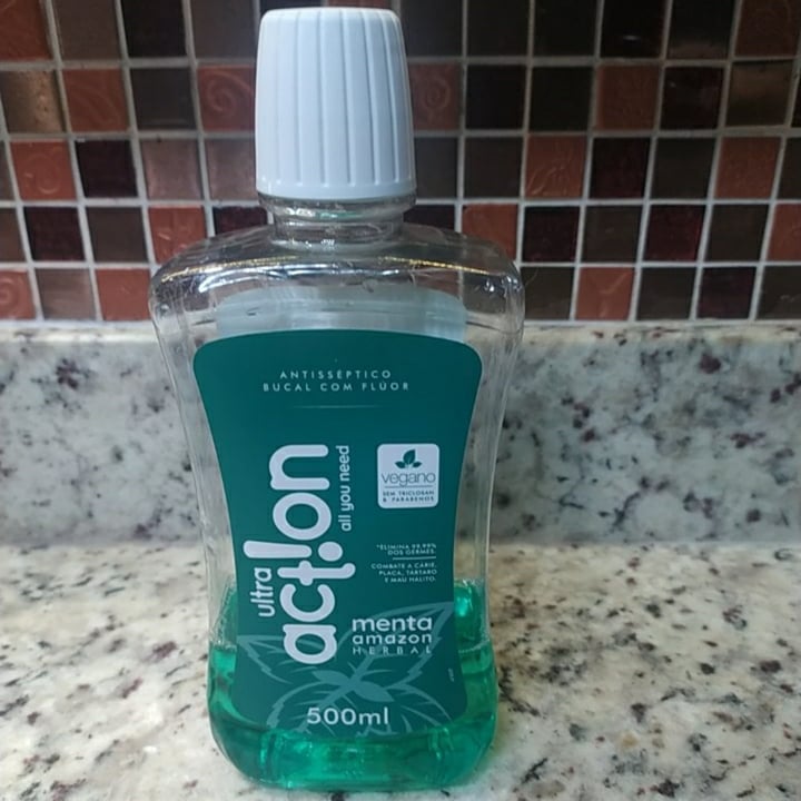 photo of Ultra action Antisséptico Bucal com Flúor Menta Amazon Herbal shared by @valdirscors on  05 Jul 2022 - review
