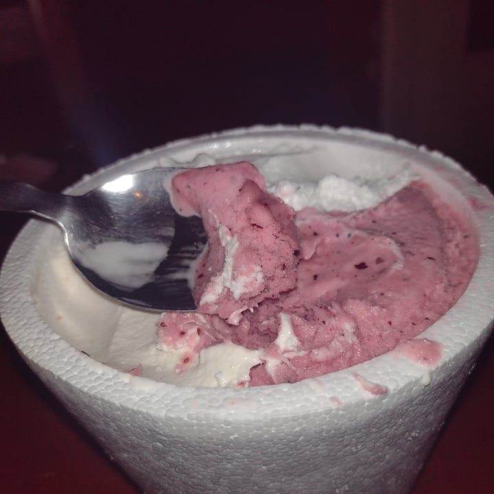 review photo of Ice L 'Sucre Helado De Agua shared by @jazminnnn on 27 Oct 2021 - review