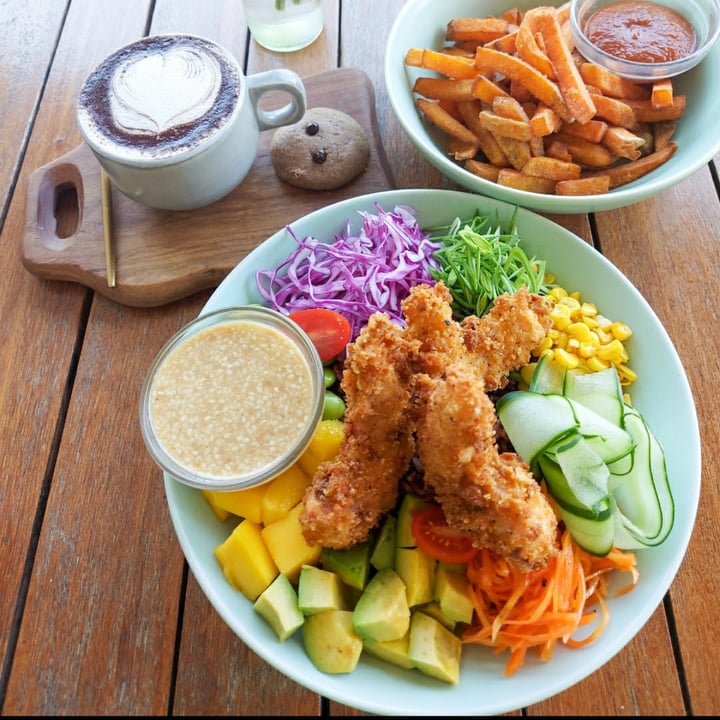 photo of I Am Vegan Babe Cafe Vegan Shrimp Bowl shared by @anadragalina on  21 Dec 2020 - review