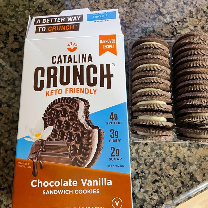 photo of Catalina Crunch Chocolate Vanilla Sandwich Cookies shared by @karenasp on  27 Nov 2022 - review