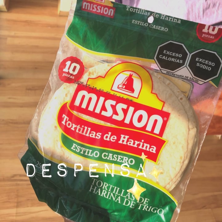 photo of Mission Foods Tortillas de Harina estilo Casero shared by @sunshinenz on  25 Mar 2021 - review
