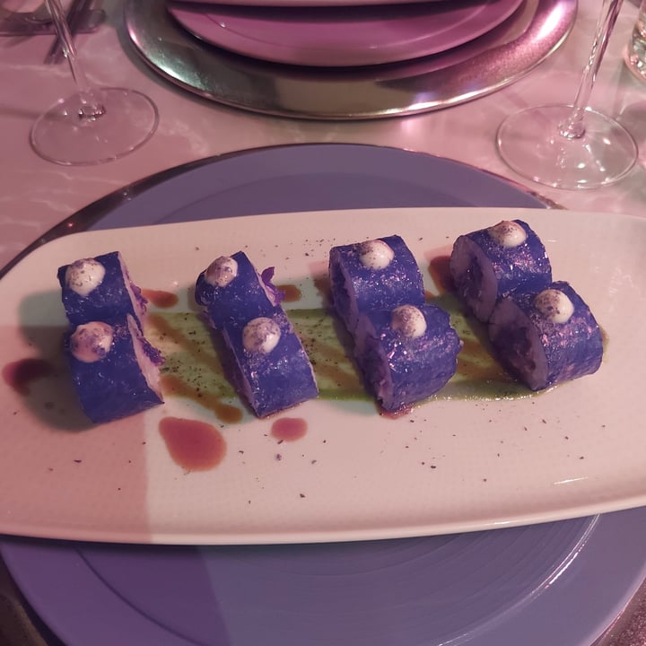 photo of Linfa Milano - Eat Different Jackfruit Crab Sushi shared by @fasveg on  20 Feb 2022 - review