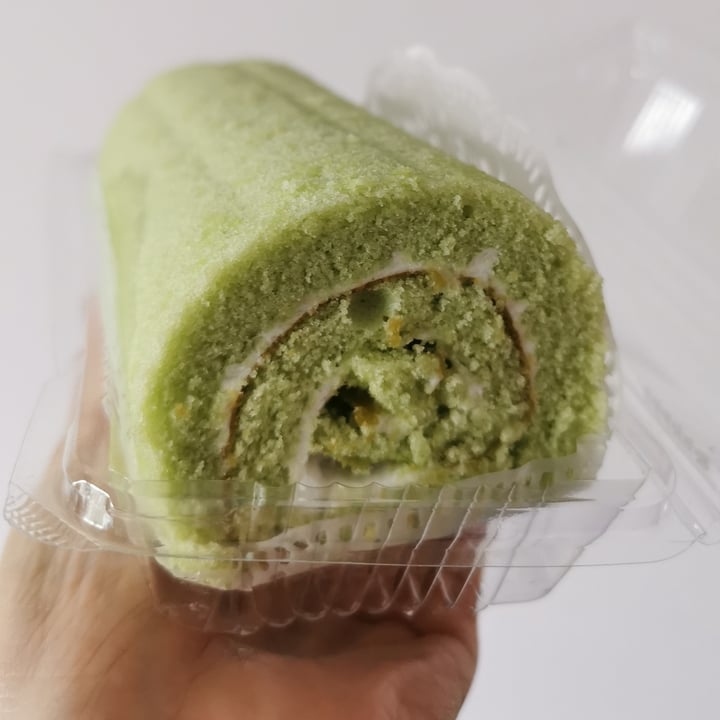 photo of M Bakery Pandan Swiss Roll shared by @ycarolyn on  22 Dec 2020 - review