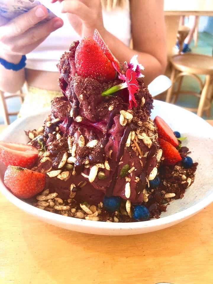 photo of Nude Sisters Whole Food Kitchen Açai Bowl shared by @bryannajordan on  03 Feb 2020 - review