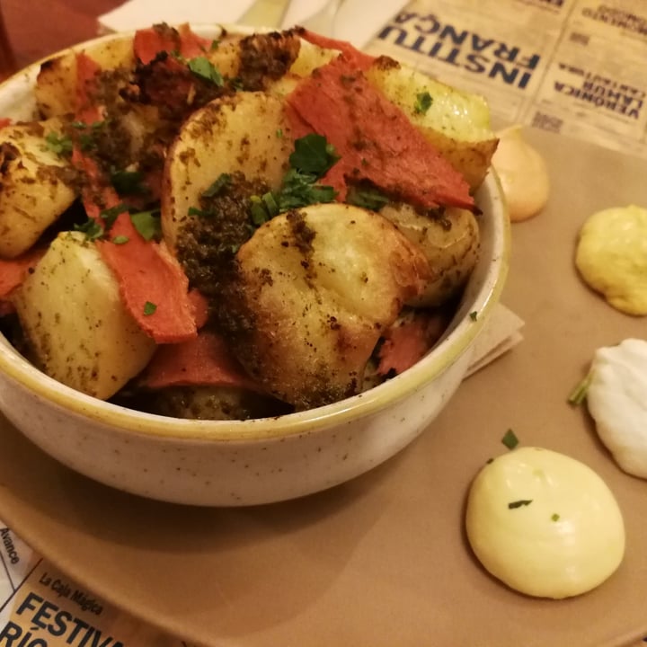 review photo of La Tía Carlota Patatas Criollas shared by @lorelorelein on 19 Nov 2021 - review