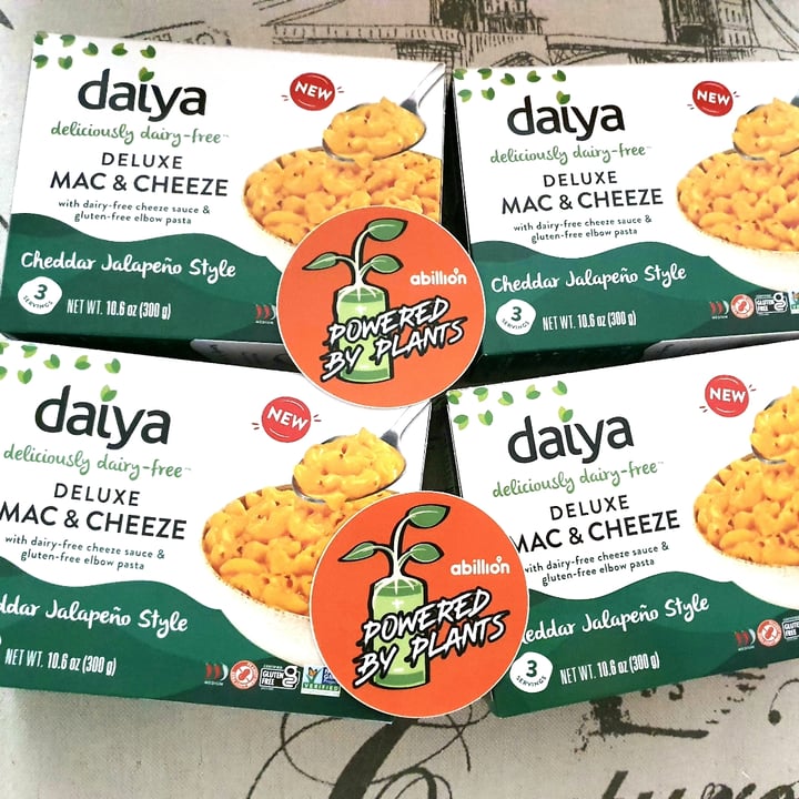 photo of Daiya Cheddar Jalapeño Style Mac & Cheeze shared by @paniwilson on  12 Apr 2022 - review