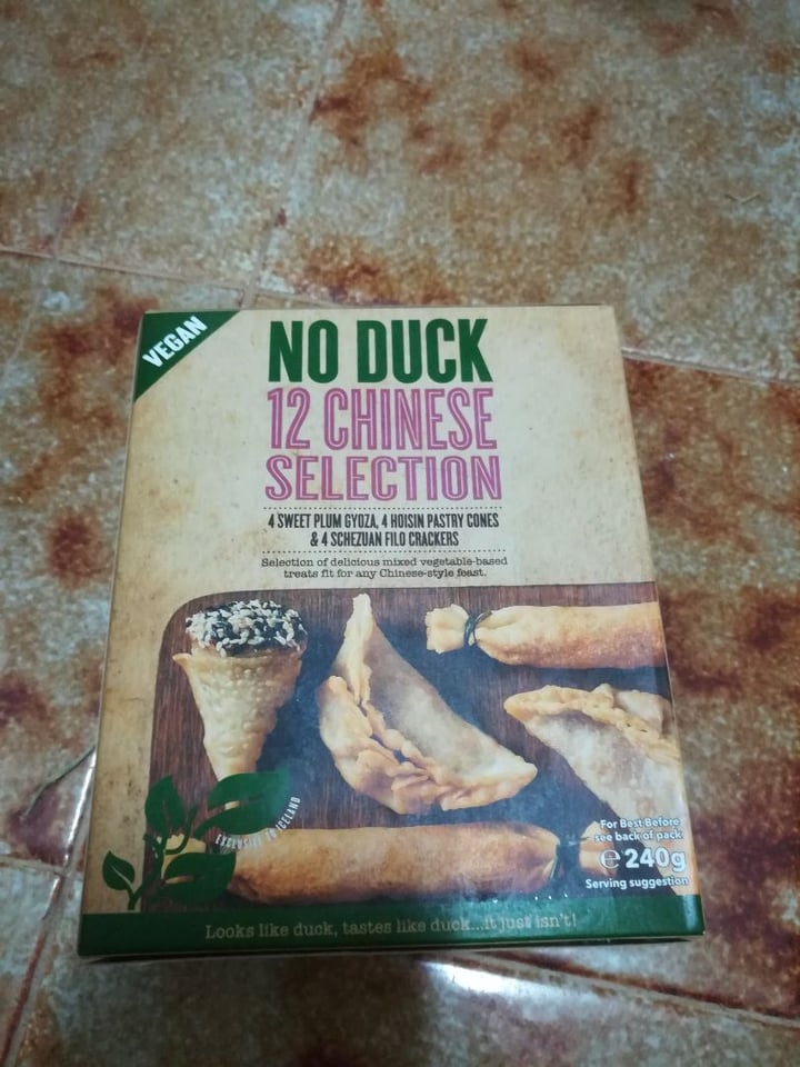 photo of Iceland Foods No Duck 12 Chinese Selection shared by @moomo on  10 Jan 2020 - review