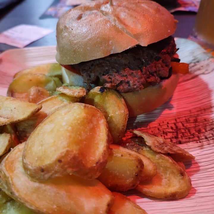 photo of Evergreen burger Veggy burger shared by @negatio on  16 Oct 2022 - review