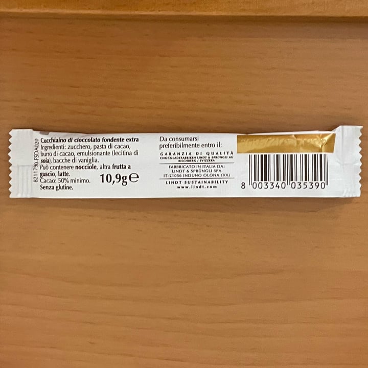 photo of Lindt Cucchiaino di cioccolato fondente shared by @vveggie on  24 Sep 2022 - review