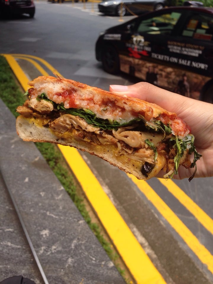 review photo of Grand Hyatt Singapore Mediterranean Heura® Grilled Chicken Panini shared by @earthtonurra on 15 Sep 2019 - review