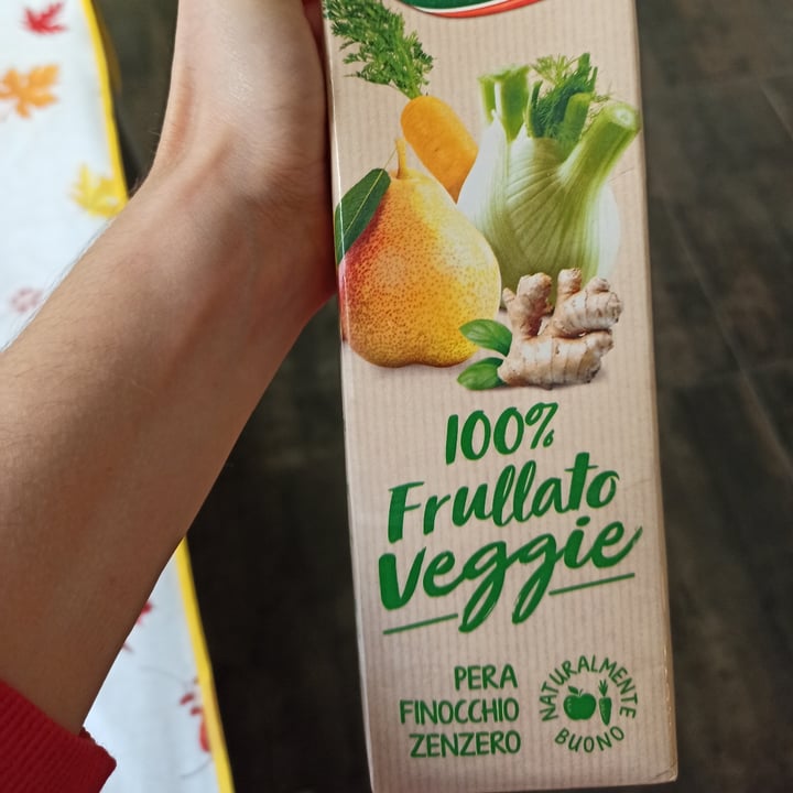 photo of Valfrutta 100% Frullato Veggie pera finocchi zenzero shared by @annaboodmann on  11 Oct 2021 - review