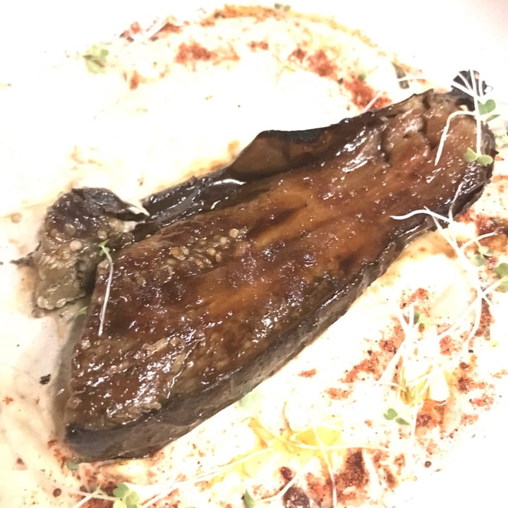 review photo of Mudrá Berenjena asada shared by @lusomoza on 04 Feb 2022 - review