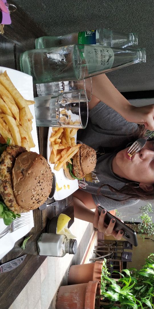 photo of Casanova Cafe and Bread Hamburguesa Veg shared by @martuvegan8 on  10 Jan 2020 - review