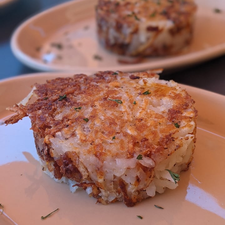 photo of Snooze an A.M. Eatery Hash Browns shared by @iszy on  17 Jun 2022 - review