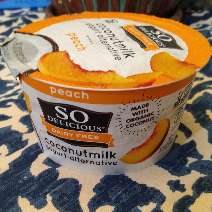 photo of So Delicious Dairy Free Peach Coconutmilk Yogurt Alternative shared by @biancavegan on  11 Jan 2022 - review