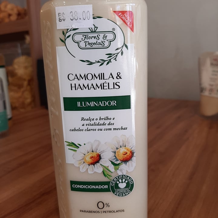 photo of Flores & Vegetais Condicionador Camomila E Hamamélis shared by @iaramachado on  27 Jul 2022 - review