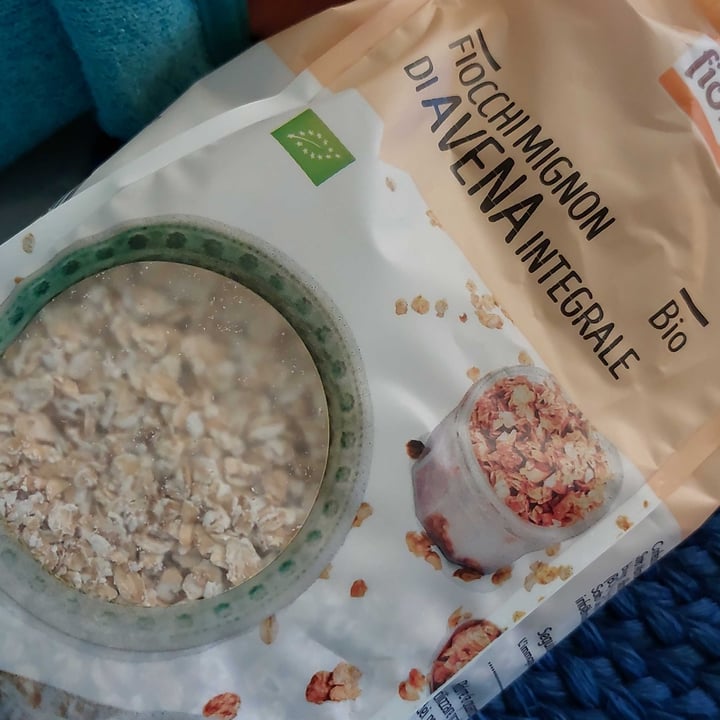 photo of Fior di Loto Fiocchi di avena integrale shared by @annachiaraferrariz on  17 Apr 2022 - review