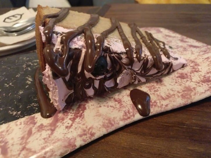 photo of La Encomienda Pastel De Chocolate shared by @666 on  10 Dec 2019 - review