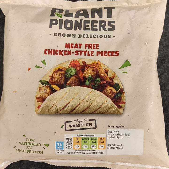 photo of Plant Pioneers Meat free chicken style pieces shared by @ragamuffin on  19 Dec 2020 - review
