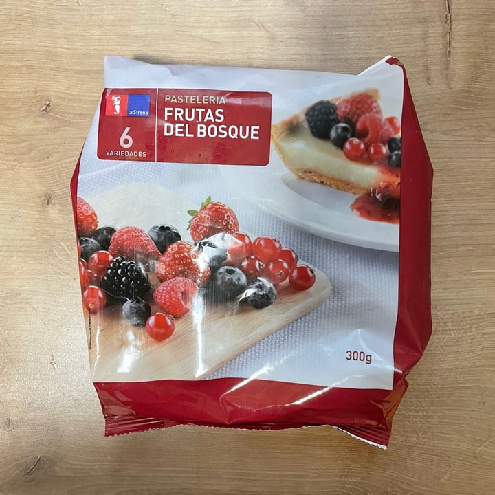 review photo of La Sirena Frutas del bosque shared by @elenailulena on 27 Feb 2022 - review