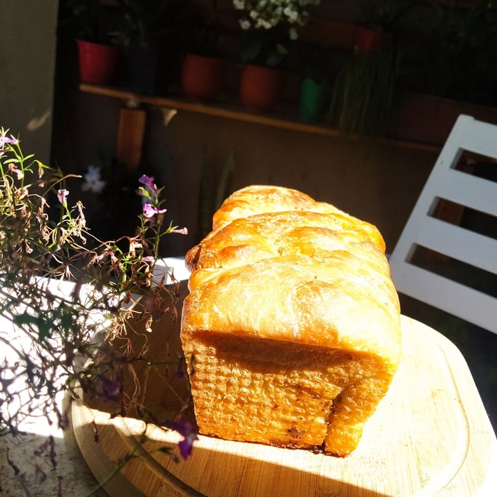 review photo of Kanel vegan food Pan de masa madre de ajo shared by @camilozada on 04 Jan 2021 - review