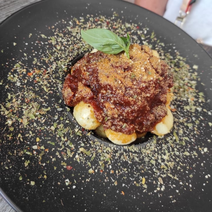 photo of Bubita Bar Gnocchi Crujientes Con Pesto De Tomate Seco Y Parmesano De Almendras shared by @rosemarinum on  15 Jul 2021 - review