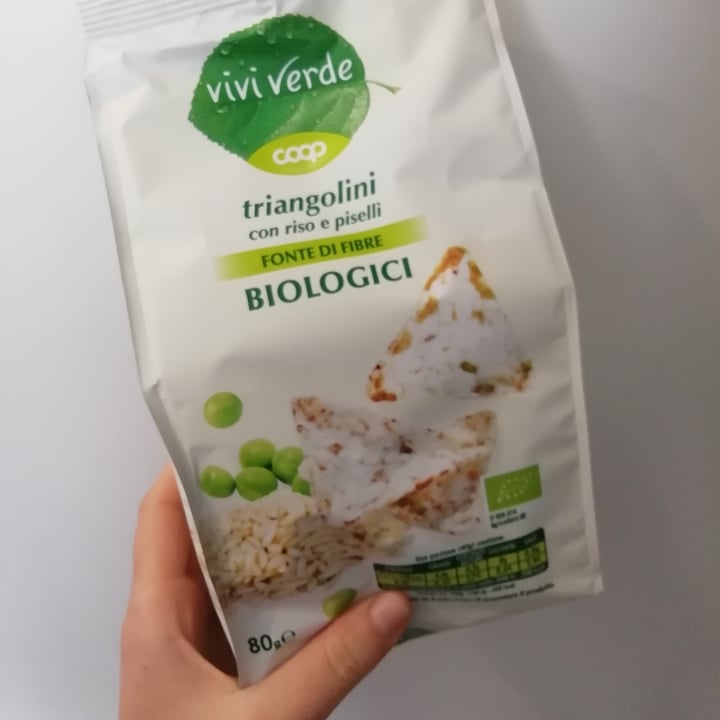 photo of Vivi Verde Coop Triangolini di riso e piselli shared by @disagiada on  25 Apr 2022 - review