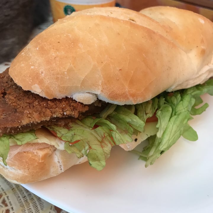 photo of Futuro Veggie - Coffee & Deli Sándwich de Milanesa shared by @amarilla on  03 Aug 2019 - review