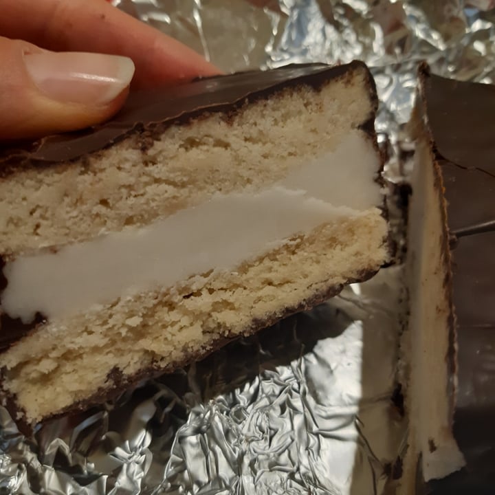 review photo of Museum Cakes Vegan Alfajor de limón shared by @melisatrucci on 26 Jan 2021 - review