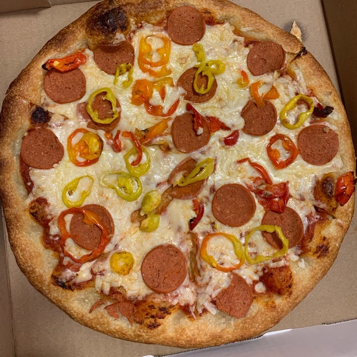 review photo of Milano Pizzeria Vegan Pizza shared by @lilplantedvegan on 28 Jun 2021 - review