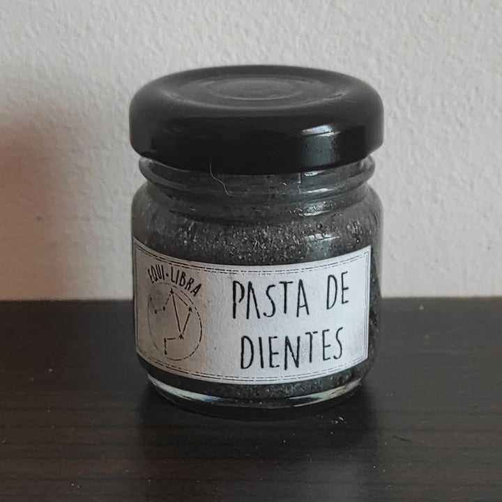 photo of Equi-Libra Cosmética Natural Pasta De Dientas shared by @miliii on  03 Jun 2021 - review
